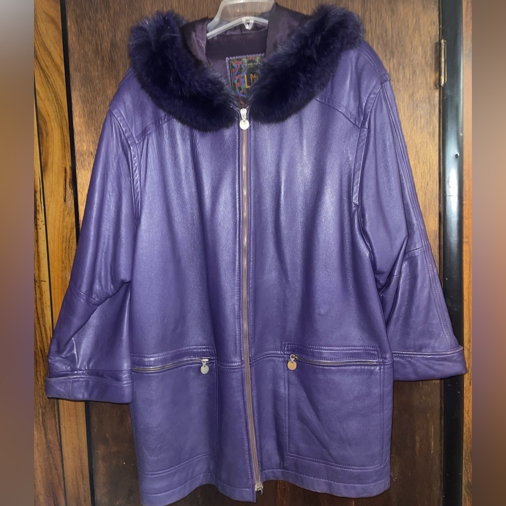 Genuine Leather (Dyed Leather) Winter Coat with Faux Fur Hood and Zip Closure💜